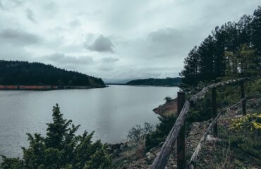 Lefkogeia Lake